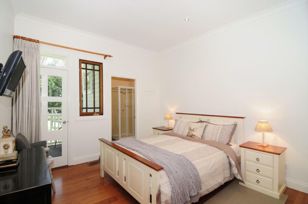Rivermist Luxury 6 Bedrooms And 6 Bathrooms Kangaroo Valley Exterior photo